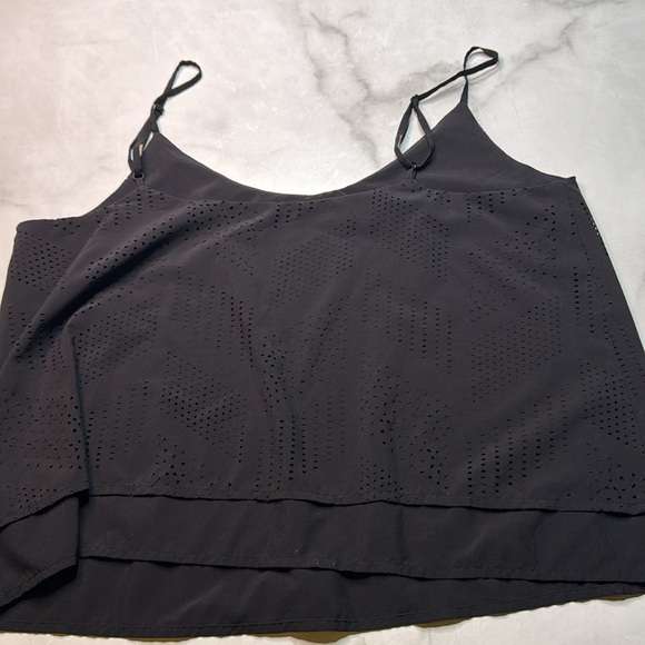 Athleta Laser Cut Perforated Tank - Picture 3 of 3